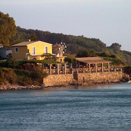 Paleopalace Paleokastritsa Exteriör bild